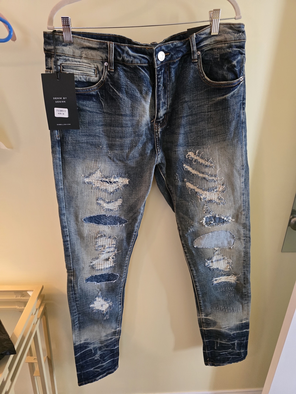 Slim Ripped Men's Denim Jeans in Washed Blue